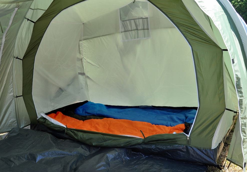 6-person tent, 2 bedrooms, vestibule 560x210cm