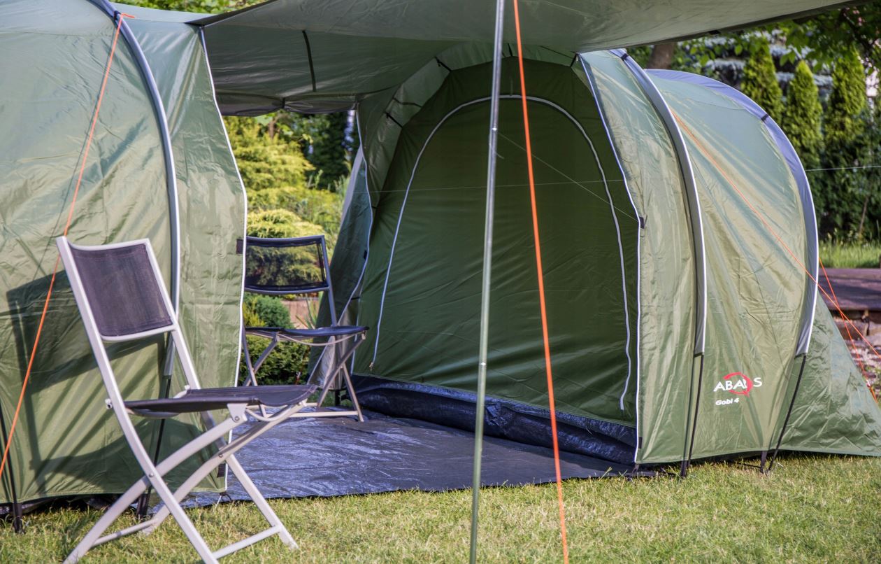 6-person tent, 2 bedrooms, vestibule 560x210cm